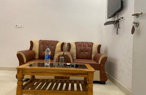 Rajgir Hotel | Hotel kaushalendra palace ,Rajgir