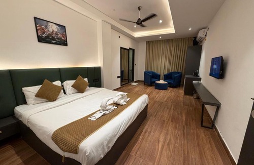 HBR Layout Hotel | Hotel Kingdom Suites Near Elements Mall, Manyata Tech