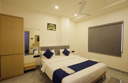Dwarka Hotel | Hotel Krisha
