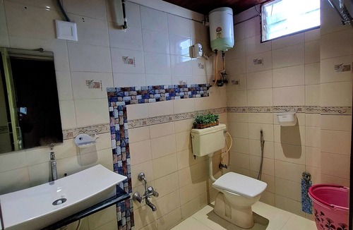 Ahmedabad Hotel | Hotel Krishna Ahmedabad