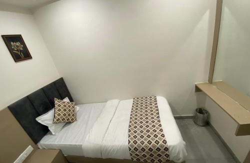Ahmedabad Hotel | Hotel Krishna