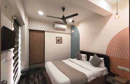 Ahmedabad Hotel | Hotel Krishna Inn