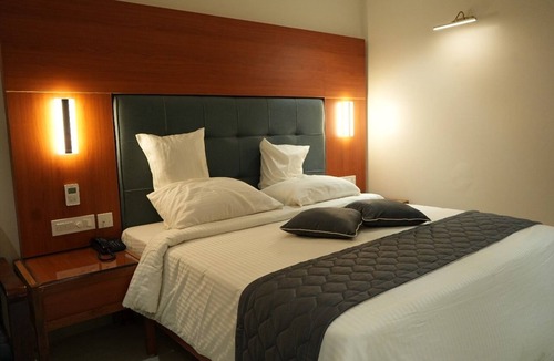 Theni Hotel | HOTEL KRITHICK GRAND