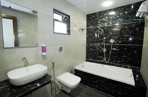 Matheran Hotel | Hotel Kumar Plaza