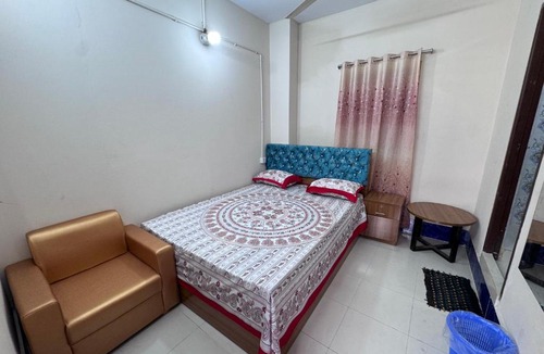 Dhaka Hotel | Hotel Labbaik Farmgate