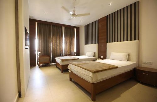 Sector 22 Hotel | Hotel Landmark - Centre of City Chandigarh
