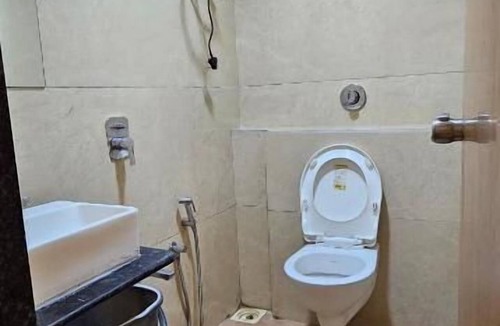Vastrapur Hotel | Hotel Lee Grand