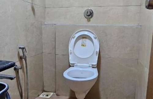 Vastrapur Hotel | Hotel Lee Grand