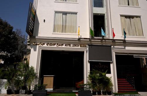 Bommasandra Hotel | Hotel Lemon Green