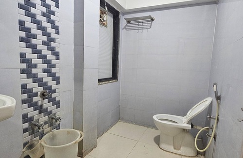 Surat Hotel | Hotel Lennox