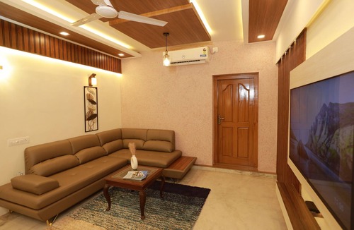 Kunnamkulam Hotel | Hotel Liwa Tower