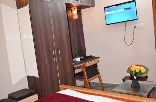 Lohaghat Hotel | Hotel Lohaghat Regency