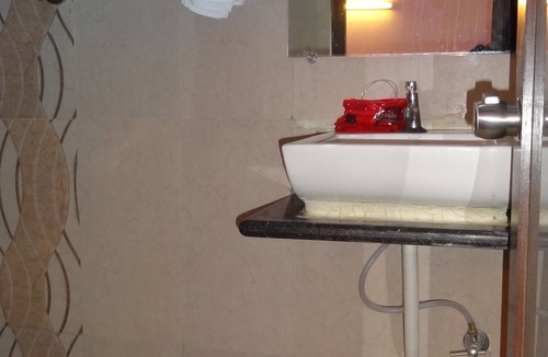 Thaltej House | Hotel Long Stay