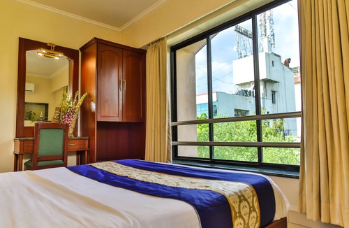 Meera Nagar Hotel | Hotel Lotus