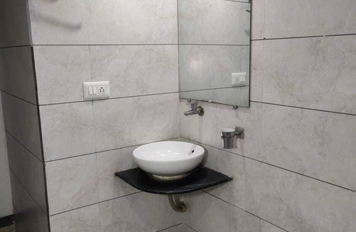 Sidhpur Hotel | Hotel Luxura