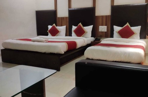Sidhpur Hotel | Hotel Luxura