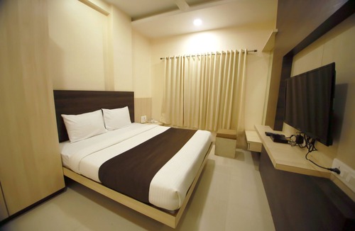 Kolhapur Hotel | Hotel Madhuri Executive