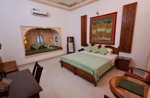 Udaipur City Centre Hotel | HOTEL MAHENDRA PRAKASH