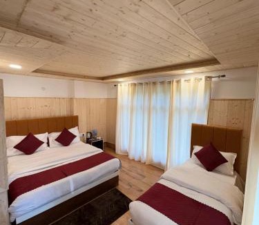 Bhatwari Hotel | HOTEL MANISHA