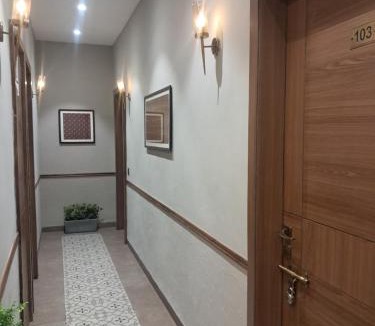 Pachmarhi Hotel | hotel manjushree