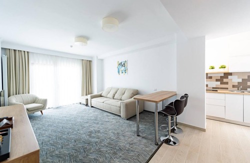 Mamaia-Sat Hotel | Hotel Manor