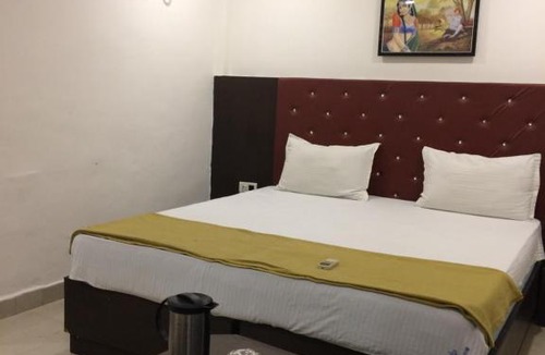 Lakdi Ka Pul Hotel | Hotel Meena Grand