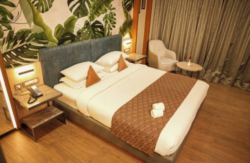 Dharwad Hotel | Hotel Menaka Inn Dharwad