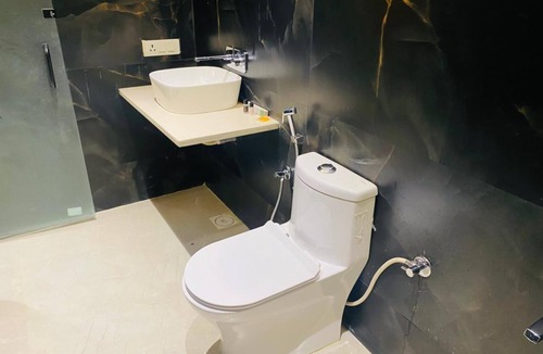 Abu Road Hotel | Hotel Meritus Mount Abu