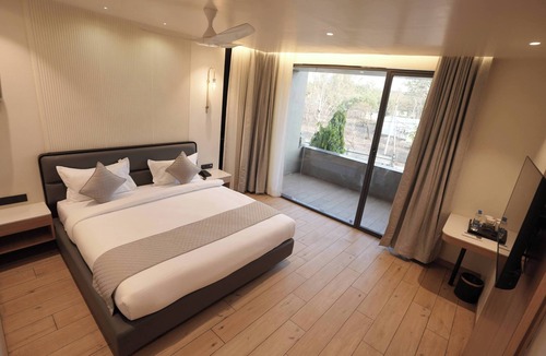 Sagar Hotel | Hotel Midas