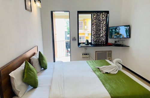 Caranzalem Hotel | Hotel Miramar, Miramar Beach, Goa