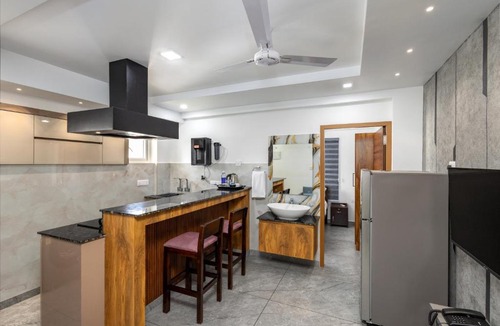 Eloor Apartment | Hotel Mon Rivage Rooms and Service Apartments