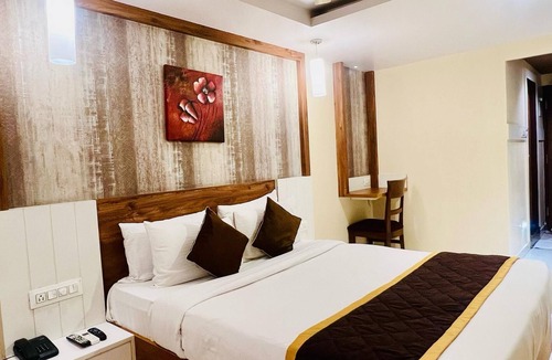 Bilekahalli Hotel | Hotel Monarch International