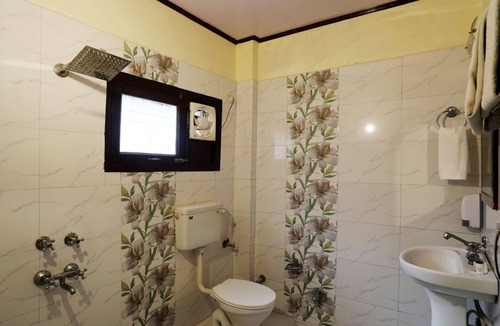 Mallital Hotel | Hotel Moon
