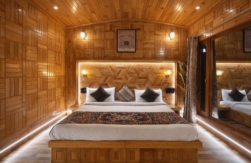 Kausani Hotel | Hotel Mystic Mountain Kausani
