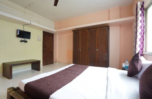 Kharadi Hotel | Hotel Naman Executive - 2