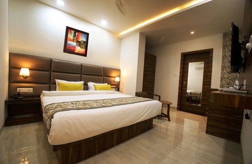 Kota Hotel | Hotel Narayanam