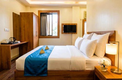 Girgaon Hotel | Hotel National - Grant Road