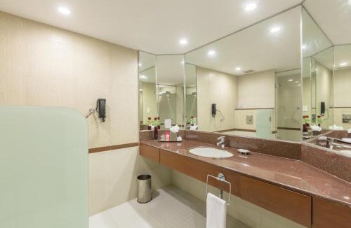 Hubli Hotel | Hotel Naveen Lakeside