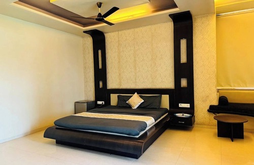 Amravati Hotel | Hotel Neelam
