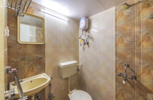 Malad West House | Hotel Nest In