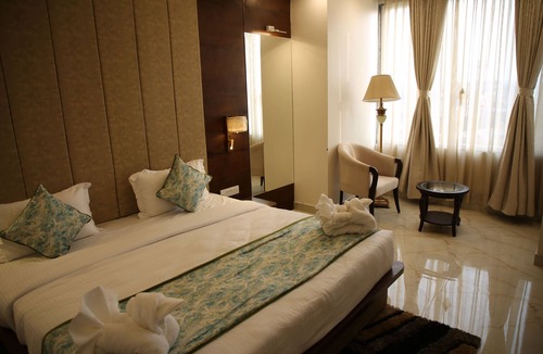 Kota Hotel | Hotel Neva Ji Palace