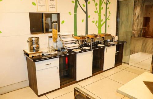 Ankleshwar Hotel | Hotel New Apex locals and UMC not allowed