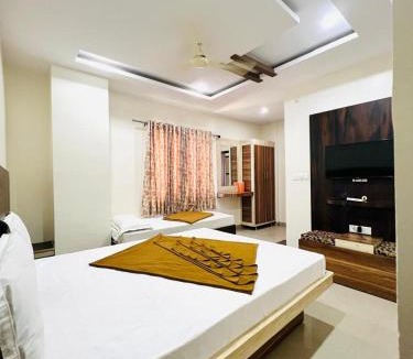 Bengaluru Hotel | Hotel new dreams inn