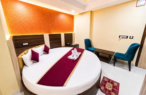 Digha Hotel | HOTEL NEW SIGNATURE INN NEW DIGHA হোটেল নিউ সিগনেচার ইন নিউ দিঘা Near Sea Beach and Lake View Room - All-Room-Attached-Balcony-and-fully-air-conditioned-hotel with- Lift- Wi-fi-Restaurant-Parking-facility- Best Hotel in Digha