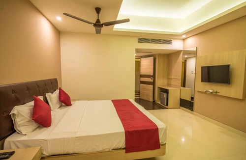 Maharana Pratap Nagar Hotel | Hotel Nisarga