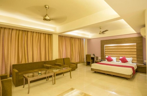 Maharana Pratap Nagar Hotel | Hotel Nisarga