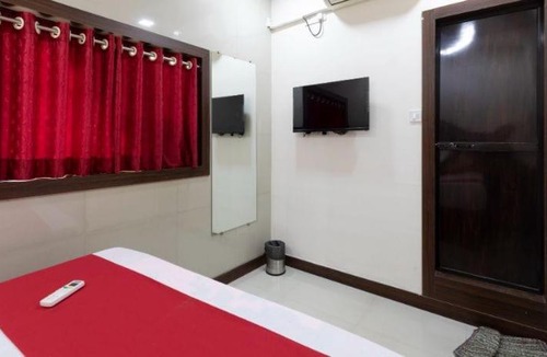Mumbai House | Hotel Nithyanand