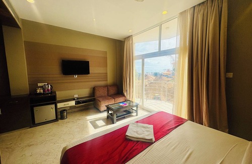 Puri Hotel | Hotel nr. Marine Drive Puri Bay Suites
