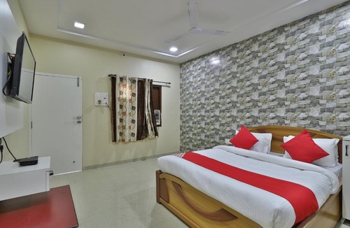 Halol Hotel | Hotel O Balaji Inn