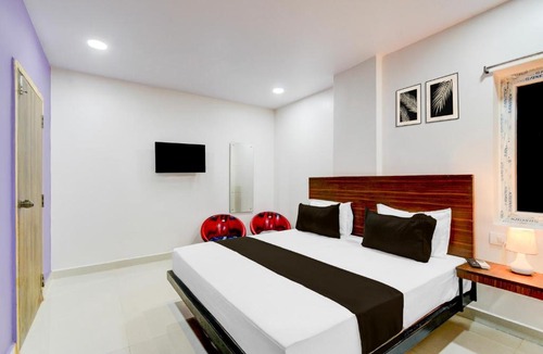 Hyderabad Hotel | Hotel O BTS-ALPHA